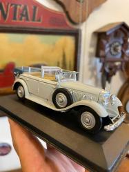 Mercedes üretimi 1:43 ölçek araba