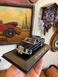 Mercedes üretimi 1:43 ölçek araba