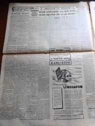 Cumhuriyet Gazetesi - 13 Mayıs 1952 - Mareşal Montgomery İle Görüşmelere Başlandı - Solda Mareşal Montgomery Başbakan Adnan Menderes Ve Genelkurmay Başkanı Fotoğraf - Trakya'da Büyük Askeri Tatbikat Yapılacak - Satılığa Çıkarılan Harp Gemileri - Halk Partisinin Dış Siyasete Dair İlk Sözlü Sorusu - Tunusta Yeniden Sıkı Yönetim İlan Edildi - Yüce Divan Truman'ı Tenkid Etti - Bir Beyaz Gömleklinin Dramı Yazan Doktor Burhan Öncel Yazı Dizisi - Şişli Kasımpaşa Arasında Troleybüs İşletilecek - Panaroma Yazan Yakup Kadri Karaosmanoğlu Yazı Dizisi - Araba Vapurlarını Nasıl Kullanmalı Yazan Burhan Felek - Avrupa Ordusuna İngiliz Askerî İştirak Edecek - Yunan Milli Takımıyla Yapacağımız Maç - Selimiye Kışlasında Dün Yapılan Tören - Trıumph Dünyanın En İyi Motosikleti - Sahibinin Sesi Buzdolabı - Vaporeks Tazyikli Otomatik Tencere - Victoria Bisiklet - Gaziantep Gül Palas Oteli