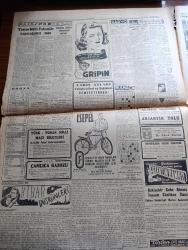 Cumhuriyet Gazetesi - 13 Mayıs 1952 - Mareşal Montgomery İle Görüşmelere Başlandı - Solda Mareşal Montgomery Başbakan Adnan Menderes Ve Genelkurmay Başkanı Fotoğraf - Trakya'da Büyük Askeri Tatbikat Yapılacak - Satılığa Çıkarılan Harp Gemileri - Halk Partisinin Dış Siyasete Dair İlk Sözlü Sorusu - Tunusta Yeniden Sıkı Yönetim İlan Edildi - Yüce Divan Truman'ı Tenkid Etti - Bir Beyaz Gömleklinin Dramı Yazan Doktor Burhan Öncel Yazı Dizisi - Şişli Kasımpaşa Arasında Troleybüs İşletilecek - Panaroma Yazan Yakup Kadri Karaosmanoğlu Yazı Dizisi - Araba Vapurlarını Nasıl Kullanmalı Yazan Burhan Felek - Avrupa Ordusuna İngiliz Askerî İştirak Edecek - Yunan Milli Takımıyla Yapacağımız Maç - Selimiye Kışlasında Dün Yapılan Tören - Trıumph Dünyanın En İyi Motosikleti - Sahibinin Sesi Buzdolabı - Vaporeks Tazyikli Otomatik Tencere - Victoria Bisiklet - Gaziantep Gül Palas Oteli