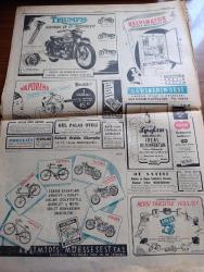 Cumhuriyet Gazetesi - 13 Mayıs 1952 - Mareşal Montgomery İle Görüşmelere Başlandı - Solda Mareşal Montgomery Başbakan Adnan Menderes Ve Genelkurmay Başkanı Fotoğraf - Trakya'da Büyük Askeri Tatbikat Yapılacak - Satılığa Çıkarılan Harp Gemileri - Halk Partisinin Dış Siyasete Dair İlk Sözlü Sorusu - Tunusta Yeniden Sıkı Yönetim İlan Edildi - Yüce Divan Truman'ı Tenkid Etti - Bir Beyaz Gömleklinin Dramı Yazan Doktor Burhan Öncel Yazı Dizisi - Şişli Kasımpaşa Arasında Troleybüs İşletilecek - Panaroma Yazan Yakup Kadri Karaosmanoğlu Yazı Dizisi - Araba Vapurlarını Nasıl Kullanmalı Yazan Burhan Felek - Avrupa Ordusuna İngiliz Askerî İştirak Edecek - Yunan Milli Takımıyla Yapacağımız Maç - Selimiye Kışlasında Dün Yapılan Tören - Trıumph Dünyanın En İyi Motosikleti - Sahibinin Sesi Buzdolabı - Vaporeks Tazyikli Otomatik Tencere - Victoria Bisiklet - Gaziantep Gül Palas Oteli