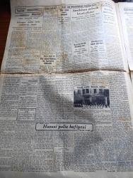 Cumhuriyet Gazetesi - 21  Nisan 1941 - Yeni Yunan Hükümeti Yazan Yunus Nadi Başmakale - İstanbul'da Pasif Müdafaa Tecrübeleri Fotoğraf - Bombardıman Edilme Tehlikesi Yaşayan Romada Tibr Nehri Ve Sent Anj Kalesi Fotoğraf - Cem Sultan Anj Kalesinde Hapsedilmişti - Roma Meydan Okuyor - Makedonya Cephesi Mahirane Bir Manevra İle Geri Alındı - Demirspor Ve Beşiktaş Takımı Fotoğraf - Japonya Almanya'ya Küçük Bir Filo Devredecekmiş - Hitler'in 52. Yıldönümü - Yugoslavyanın Son Taksimi - Tobruk Sollum Mukavemete Devam Ediyor - Vakai Hayriye Yazan Salahaddin Güngör Yazı Dizisi - Küçük Hikaye Hususi Polis Hafiyesi Yazan Peride Celal - Gemlik Zeytin İhracına Başlıyor - Bir Aşk Uçurumu Yazan Mahmut Yesari Yazı - Bileti Kadınlar Kesince Yazan Burhan Felek Köşe Yazısı - Altınordu 2 Fenerbahçe 1 - Galatasaray 3 Altay 1 - Batmayan Güneş Sümer Sinemasında - Milli Küme Maçlarında Puan Cetveli - Kızıl Rakkase Filmi Bugün Beşiktaş Gürel Sinemasında - Poker Traş Bıçağı - Türkiye Cumhuriyeti Ziraat Bankası