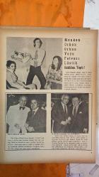 SOSYETE 13 DERGİSİ - 13 AĞUSTOS 1973  GÜNGÖR DENİZAŞAN – SEVAL ERKMEN – İSMAİL BÜYÜKYILDIZ – TIJEN BARAN – GİZELA KRAFT – NİLÜFER COŞAR – ADNAN ÇUBUK – AYTEN BOYNER – OSMAN BOYNER – CEM BOYNER – KERİM KERİMOL – VEHBI KOÇ – HALİT NARİN – VITALI HAKKO – KETİ HAKKO – DENİZ ADANALI – AYDIN GÜN – LEYLÂ TURGUT – AZRA GÜN – SUNA KORAD – OKAN DEMİRİŞ – LEYLÂ DEMİRİŞ – İSMAİL HAKKI TEKİNEL  SOSYETE-13 EKİBİNİN NORDKAPP SEYAHATİ VE LAPONYALI “SAM” TOPLULUKLARI – ADNAN ÇUBUK’UN STOCKHOLM’DEKİ YAŞAMI VE UZATMALI NİŞANLISI – BEYMEN’İN GÜZ RÜZGARI DEFİLESİNDE VEHBI KOÇ, HALİT NARİN, AYTEN BOYNER VE MODA YARATICILARI – VAKKO MANKENLERİYLE DEFİLE PERFORMANSLARI – VITALI HAKKO’NUN KIŞ BAHÇESİ MODA GÖSTERİSİ – AYDIN GÜN’ÜN FESTİVAL KRİZLERİ, İTALYAN SANATÇILARLA GERİLİMİ VE ORGANİZASYONDAKİ ELEŞTİRİLER – AZRA GÜN’ÜN TOPKAPI SARAYI’NDA REJİSÖR ASİSTANLIĞI VE MORAL BOZAN GÖRÜŞMELERİ – SUNA KORAD’A OPERET TEKLİFİ VE SESSİZ SOPRANO İRONİSİ – OKAN DEMİRİŞ’İN SANATTA DİK DURUŞU, EŞİ LEYLÂ DEMİRİŞ’İ - 18 SAYFA