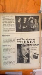 SOSYETE 13 DERGİSİ - TEMMUZ 1973 TAYLAN ÖRMEN - OKŞAN SAYIN - ŞEBNEM - HALÛK ECZACIBAŞI - SELÇUK EMRE - ORHAN DEMİR - AYLA DEMİR - RAHMİ KOÇ - BERNA TOKAR - SÜHA GİRİŞKEN - B.Z. SÜNALP - ZİYA MÜEZZİNOĞLU - NÜVİT ATEŞ - EROL SİMAVİ - FEYYAZ TOKAR - HALÛK KUTAY - FATMA DAVRAN - MELİHA TOKAR - GÜLSEN KUTAY - BÜLENT GARAN - MAHMUT DERİŞ - SABİHA HANIM - MEHMET ÖNAL - FEHİME GÖKMEN - ERDEM GÖKMEN - NURİ GÜVEN - İZZET CEMALİ - SUAT GÜÇLÜ - İNCİ GÜÇLÜ - RÖNE MİZRAHİ - HÜSNÜ UMAN - GÜLÜMHAN UP - RIZA DEDEHAYIR - AYFER DEDEHAYIR - HAMDİ AKÇA - NECMİ AKÇA - SABAHATTİN KADİRBEYOĞLU - FAZIL KARTAL - ISHAK RODRİK - GÜZİN DİNÇKÖK - RAİF DİNÇKÖK - EKREM KORKUT - GÜLŞAN KORKUT - HANDAN KAFTANCI - JAVA KAMIL - LÂLE REFİK - IPANA NEJAT - FUAT BEZMEN - ŞEFİK UYGUNER - ŞERİF YÜZBAŞIOĞLU - ZEKÂİ APAYDIN - ŞENAY - TURGUT SÜNALP - SUZAN SÜNALP - FAHRİ ATABEY - AHMET PAFTALI - YÜKSEL BEHLİL - FEHMİ BEHLİL - RAIKA AKAR - YILMAZ AKAR - ALEV BERKER - FEYYAZ BERKER - CAN AKÇAĞLILAR - NECATİ AKÇAĞLILAR  - 22 SAYFA