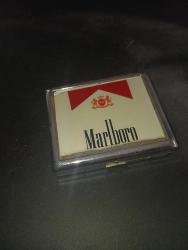 Eskilerden Marlboro sigara tablasi