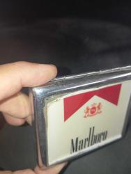 Eskilerden Marlboro sigara tablasi