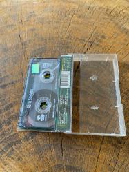 GÜÇLÜ SOYDEMİR - YEMİNİM VAR - KASET