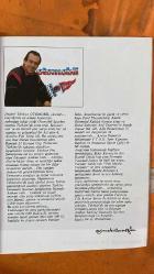 MAGAZİN OTOMOBİL DERGİSİ  - 26 KASIM 1990 – OTOMOBİL DERGİSİ  RENAULT 21 - VOLKSWAGEN GOLF G60 RALLYE - MERCEDES 500 SL - PANTHER SOLO - FORD THUNDERBIRD - JAGUAR XK 120 - ALFA ROMEO 75 - FORMULA VAUXHALL JUNIOR - HONDA - SATVET ÇİFTÇİ - AYRTON SENNA - CARLOS SAINZ - İSKENDER ATAKAN - EMRE YERLİCİ - İBRAHİM LEVENT - SAVNİ OKÇU - MÜMTAZ TAHİNCİOĞLU - START TV PROGRAMI - BULENT ÖZLER - MUHTEŞEM EKENLER - JIM RUSSELL - OTOGARD - CASTROL MERCEDES - SCHLESSER - MAURO BALDI - KEKE ROSBERG - PEUGEOT 905 - JESUS PAREJA  ANTALYA PİST YARIŞINDA RENAULT 21 EUROPA CUP TURBO MODELLERİNİN RAKİPSİZ PERFORMANSI VE İSKENDER ATAKAN’IN TÜRKİYE PİST ŞAMPİYONU OLUŞU - VOLKSWAGEN GOLF G60 RALLYE’NİN YOLLARIN PRENSİ OLARAK TANITIMI - MERCEDES 500 SL’İN LÜKS VE KONFORU TEKRAR TANIMLAMASI - PANTHER SOLO’NUN TASARIM VE DENGE ÖZELLİKLERİYLE ÖNE ÇIKMASI - FORD THUNDERBIRD’ÜN AMERİKAN RÜYASI OLARAK YANSITILMASI - JAGUAR XK 120 ROADSTER’IN ÜSTTEN ÇİFT EKSANTRİK MOTORUYLA KLASİK TANIMI - ALFA ROMEO 75 MO  - 82 SAYFA