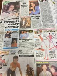 HÜRRİYET KELEBEK GAZETESİ KELEBEK EV GAZETESİ DOĞUM GÜNÜ GAZETESİ - 20 KASIM 1988 - Memo-Mesut Çakarlı-Didem Bülbül-Üç Yabancı-Azize Bergin-Alpago-Metin Soysal-Fikret Kol-Bizimkiler-Fatoş-Güngörmüşler-Dedektif nik-Ben Hiç Yaşamadım Ki Filmi-Gülşen Bubikoğlu-Cüneyt Arkın-Yılmaz Zafer-Nilüfer Öz-Kerem Yılmazer-sinemayı özlemiyoruz-bircan Silan-kadınlık testi tartışmalı-helsinki Üniversitesi-Florence Griffith Joyner geliştirilmiş erkek kaslarına sahip-Ayşegül köz demir-gülçin Ülker-Belgin Doruk-dünden bugüne işlemeli köprü-Maria Shriver-Leyla ismier-Küçük belmondonun büyük aşkı-iç mimar gülin asıl yazıcı-Sinan Özalkan-Ali Poyrazoğlu-Zerrin Sümer-doktorlar-Mick Jagger-Ava Gardner-