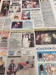 HÜRRİYET KELEBEK GAZETESİ KELEBEK EV GAZETESİ DOĞUM GÜNÜ GAZETESİ - 22 KASIM 1988 - Memo-Mesut Çakarlı-Didem Bülbül-Üç Yabancı-Azize Bergin-Alpago-Metin Soysal-Fikret Kol-Bizimkiler-Fatoş-Güngörmüşler-Dedektif nik-Ben Hiç Yaşamadım Ki Filmi-Gülşen Bubikoğlu-Cüneyt Arkın-Yılmaz Zafer-Nilüfer Öz-Kerem Yılmazer-yves montand-Mathilda may-Şebnem Ateş-jacques Demy-Ömer balıksırtı-Hülya Avşar-doktorlar-Sibel Tan-Şebnem Tan-Aziz Üstel-Bülent kayabaş-Ali Poyrazoğlu-Hale bacakoğlu-parlak dudaklar-ailece babası Ender ailesi-Jane seymour-David Flynn-Leyla ismier-Emre Dağdeviren-