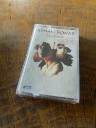ASMALI KONAK - HAYAT - FİLM MÜZİKLERİ - ÖZCAN DENİZ ŞARKILARIYLA - KASET (JELATİNİNDE)
