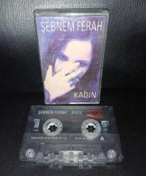 Kaset Şebnem Ferah Kadın albümü. Orijinal. Raks. Baştan sona dinlendi sorunsuz. Koleksiyonluk