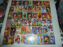 GALATASARAY EFSANE MEŞHUR FUTBOLCU KARTLARI 300 ÇEŞİT+4 adet şampiyonluk vcd+stickerler+rozet+silgi+kalem +bileklik ÜCRETSİZ KARGO