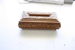 ESKİ AHŞAP KUTU VİNTAGE DETAYLAR RESIMLERDE (KİTAP RAF