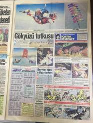 BUGÜN GAZETESİ - 25 AĞUSTOS 1991  - DÜNYA BİRBİRİNİ YİYOR, 72 ÜLKEDE SAVAŞ VAR - İSKEÇE'DE TÜRK DÜKKANLARINI YAĞMALADILAR - ZIPKIN TAYFUN AŞK AVI İÇİN KANADA'DAN GELDİ - TANJU ÇOLAK HÜLYA AVŞAR'A HAKARET ETTİ - SEVGİLİSİ FATMA'YI ÖZ KOCASINDAN KISKANDI - NECATİ ZİNCİRKIRAN - YASEMİN KOŞAL OYUNCULUKTA KARAR KILDI - KATİL AİLEDEN ÇIKTI, RAMAZAN CENGİL - GÖCEK BELEDİYESİ, ÇÖP TOPLAYANA TATİL BEDAVA, BEHZAT AKDOLUN - NEŞE TOPBAŞ - ÇİNGENE'NİN DOSTU YOK - SHP YİNE KARIŞTI - DENİZ BAYKAL, ERDAL İNÖNÜ - KRALIN ÖLECEĞİNİ 10 YIL ÖNCE BİLDİ - BESTAMİ MIZMIZ - GORBAÇOV PİYASALARI ALLAK BULLAK ETTİ - BU NASIL SSK? FENERBAHÇE, 8 ÜLKEDEN 15 FUTBOLCU DENENDİ - MEHMET ALİ YILMAZ, TRABZONSPOR - ANGIE EVERHART, EN PAHALI MANKEN - ASLIHAN TÜKEL, DURMUŞ ÇEVİK