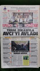 Hürriyet Gazetesi 17 Nisan 2018 Zafer Kılıç, Emmanuel Macron, Rahip Brunson, Jens Stoltenberg, Binali Yıldırım, Yasmine Hamdan, Yavuz Bingöl, Gülben Ergen, Nicaolas Cage, Kalben, Recep Tayyip Erdoğan, Berat Albayrak, Naci Ağbal, Kemal Kılıçdaroğlu, Salma Hayek, Fatih Terim, Hasan Şaş, Arda Turan, Aykut Kocaman, Temel Karamollaoğlu, Hakkı Yeten, Uğur Meleke, Fernando Muslera
