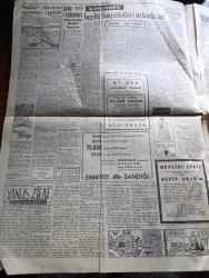 Cumhuriyet Gazetesi - 29 Temmuz 1957 - Başbakan Adnan Menderes Muhalefetin Tenkidlerine Cevap Verdi -  Sağlık Kervanları Fotoğ1957 1958 Yunus Nadi Mükafatı - Ankara'da Amerikalı Erler İçin Kışla Yapılacak - Profesör Fahrettin Kerim Gökay İtalya'da Takdir Topluyor - Tekstil Ve Örme Sanayii İşçilerinin Toplantısı - Diyarbakır'da Demokrat Parti Binasında Kavga Çıktı - Dolmabahçe Stadında Devam Eden İstanbul Ankara Genç Takımlar Atletizm Müsabakaları - Yanlış Zifaf Yazan Kemal Bilbaşar Yazı Dizisi - İngiliz Sosyalistleri Uykuda Mı Yazan Hasan Ali Yücel Köşe Yazısı - Maskat Umman İsyanının İçyüzü - İtalyan Yıldız Gina Lolllobrigida'nın Bir Oğlu Oldu - Amerika'yı Birbirine Katan Roman Örümcek Ağı - İki Kız Mahkemede Can Can Oynadı -Tabela İle Olmuyor Yazan Burhan Felek Köşe Yazısı - Ankara İstanbul Haftalık Radyo Programı - Büyük Casuslar Derleyen A. Cemalettin Saraçoğlu Yazı Dizisi - Blendax Şampuanı - Yaşlı Yelkenciler Gençlere Örnek Şekilde Yarıştılar- Rekortmen Şükrü Saban Fotoğraf