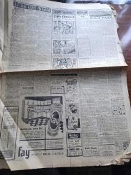 Cumhuriyet Gazetesi - 29 Temmuz 1957 - Başbakan Adnan Menderes Muhalefetin Tenkidlerine Cevap Verdi -  Sağlık Kervanları Fotoğ1957 1958 Yunus Nadi Mükafatı - Ankara'da Amerikalı Erler İçin Kışla Yapılacak - Profesör Fahrettin Kerim Gökay İtalya'da Takdir Topluyor - Tekstil Ve Örme Sanayii İşçilerinin Toplantısı - Diyarbakır'da Demokrat Parti Binasında Kavga Çıktı - Dolmabahçe Stadında Devam Eden İstanbul Ankara Genç Takımlar Atletizm Müsabakaları - Yanlış Zifaf Yazan Kemal Bilbaşar Yazı Dizisi - İngiliz Sosyalistleri Uykuda Mı Yazan Hasan Ali Yücel Köşe Yazısı - Maskat Umman İsyanının İçyüzü - İtalyan Yıldız Gina Lolllobrigida'nın Bir Oğlu Oldu - Amerika'yı Birbirine Katan Roman Örümcek Ağı - İki Kız Mahkemede Can Can Oynadı -Tabela İle Olmuyor Yazan Burhan Felek Köşe Yazısı - Ankara İstanbul Haftalık Radyo Programı - Büyük Casuslar Derleyen A. Cemalettin Saraçoğlu Yazı Dizisi - Blendax Şampuanı - Yaşlı Yelkenciler Gençlere Örnek Şekilde Yarıştılar- Rekortmen Şükrü Saban Fotoğraf
