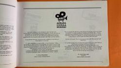 GEZİCİ FESTİVAL DERGİSİ - EKİM-KASIM 2001 - GEZİCİ FESTİVAL - ZEKİ DEMİRKUBUZ - BAŞAK KÖKLÜKAYA - SERAP AKSOY - FİKRET KUŞKAN - ZUHAL GENCER - HALUK BİLGİNER - DERYA ALABORA - GÜVEN KIRAÇ - RUHİ SARI - MASUMİYET - ÜÇÜNCÜ SAYFA - C BLOK - İTİRAF - YAZGI - BEKLEME ODASI - KARANLIK ÜZERİNE ÖYKÜLER ÜÇLEMESİ - AUTEUR YÖNETMENLİK - TÜRK SİNEMASINDA TELEVİZYON TEMASI - YEŞİLÇAM GELENEĞİ - SINIF ATLAMA VE YALNIZLIK TEMASI - KAPILAR VE IŞIK MOTİFİ - BECKETT ALINTISI - NAMUS VE TÖRE ELEŞTİRİSİ - SİNEMADA MASUMİYET VE ŞİDDET - SİNEMA VE FELSEFE - SİNEMA VE TOPLUMSAL GERÇEKLİK - SİNEMA VE KADER - ANKARA SİNEMA DERNEĞİ - DR. AHMET BOYACIOĞLU - AVRUPA FİLMLERİ FESTİVALİ - FESTIVAL ON WHEELS - ANKARA BURSA İZMİR DİYARBAKIR – 110 SAYFA