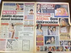 GÜNEŞ GAZETESİ - 4 EKİM 2001 - ASENA: ''BENİ ÖLDÜRECEKLER'' İBRAHİM TATLISES'İN TERK ETMESİ SONUCU ASENA BUNALIMA GİRDİ - BUNU MİLLET AFFETMEYECEK - YILLIK ENFLASYON 61.8'E YÜKSELDİ - HEMŞİRELERİN HAYATI - AFGANİSTAN'A 50 BİN ABD'Lİ ASKER GİRECEK - USAME BİN LADİN TİPİNİ DEĞİŞTİRDİ - MEMURA YÜZDE 5.9 ZAM - TAYYİP ERDOĞAN VEKİL OLAMIYOR - AŞKUN NUR YENGİ BAŞROLÜ KAPTI - YEŞİL KARTTA PATLAMA - SAHTE MALİYECİLER - MAHMUT PELİT & BİRSEN PELİT ÇİFTİ BOŞANMA KAVGASI - KAHRAMAN YILMAZCAN - TOMBUL NATAŞA GUNEL JAHANGIROVA FRENGİLİ ÇIKTI - SEDEF ERBİL, YILIN GELİNİ, MEHMET ALİ ERBİL - DERİN MERMERCİ - YAĞMUR ÜNAL - VEKİLLER KENDİLERİNE KIYAK GEÇTİ, TANSU ÇİLLER - RAUF DENKTAŞ: TÜRKLERİ ZEHİRLEMEK İSTEDİLER - YAŞAR ÖZAY - TAM FESTİVAL, ATİLLA SARAL, RELITZE BALEVA - BİNNAZ AVCI, ŞEBNEM ÖZİNAL, AÇELYA AKKOYUN - İRAN'DA KAYBOLAN BEBEĞİ AYI EMZİRİP ÖLÜMDEN KURTARDI - JENNIFER LOPEZ - EMMY'E TERÖR DARBESİ - BLAIR'IN OĞLU HIRSIZ DÖVCÜ