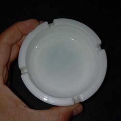 LM Sigarası küllük