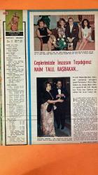 HAYAT DERGİSİ - 19 NİSAN 1973 KAPAK: CHARLOTTE MARCH HEDİYE: FAHRİ KORUTÜRK RENKLİ TABLOSU PORTRE: NAİM TALU – BAŞBAKANLIK GÖREVİ, AİLE YAŞAMI VE SANAT MERAKI MAKALE: STALİN’İN ÖLÜMÜNE DAİR ULUSLARARASI VE TÜRK BASININDAKİ YANKILAR GÜNDEM: TÜRKİYE’DE EKONOMİK POLİTİKALAR, FİYAT DENGESİ VE ORTA GELİRLİ VATANDAŞIN DURUMU KİŞİLER: NAİM TALU - GEVHER TALU - TÜLİN TALU - FÜSUN TALU - FAHRİ KORUTÜRK - STALİN - EDGAR FAURE - HARRY TRUMAN TEMALAR: TÜRKİYE’DE BAŞBAKANLIK DEĞİŞİMİ - AİLE VE SİYASET - SANAT VE OPERA İLGİSİ - STALİN’İN ÖLÜMÜ VE CENAZE TÖRENİ - SOVYETLERDE HALK TEPKİLERİ - TÜRK BASININDA STALİN YORUMLARI - TARAFSIZLIK ÜZERİNE GAZETECİLİK ELEŞTİRİSİ - HAYAT MECMUASI YAYIN KADROSU VE ABONE BİLGİLERİ - 1973 BAHAR SAYILARI - TİFDRUK BASKI TEKNİĞİ - HAFTALIK MECMUA GELENEĞİ - KÜLTÜREL BELLEKTE SİYASİ LİDER TEMSİLLERİ - GAZETE MANŞETLERİ VE ARŞİV YANSIMALARI - HAYAT SOHBET KÖŞESİ - TARAFSIZLIK SANATI VE MESLEKİ DURUŞ - TÜRKİYE’DE EKONOMİK SORUNLAR VE HÜKÜMET - POSTERLİ  - 46 SAYFA