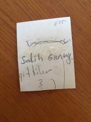 BEYAZ PERDENİN PRENSİ, YEŞİLÇAM'IN YILDIZ OYUNCUSU SALİH GÜNEY'İN ORİJİNAL MİNİ BOY FOTOĞRAFI - 7 x 5 cm EBADINDA - SALİH GÜNEY KADRAJA GÜLÜMSERKEN