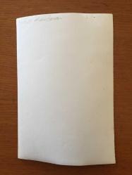 YEŞİLÇAM'IN EFSANESİ HULUSİ KENTMEN'İN ORİJİNAL FOTOĞRAFI - 18 x 12 cm EBADINDA - HULUSİ KENTMEN ASTSUBAY OLDUĞU YILLARDA ASKERİ ÜNİFORMASIYLA TABUREYE OTURUP KAHVE İÇERKEN ÇEKİLMİŞ BİR KARE