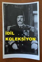 YEŞİLÇAM'IN EFSANESİ HULUSİ KENTMEN'İN ORİJİNAL FOTOĞRAFI - 18 x 12 cm EBADINDA - HULUSİ KENTMEN DENİZCİ PAŞA ÜNİFORMASIYLA POZ VERİRKEN ÇEKİLMİŞ BİR KARE
