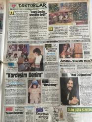 HÜRRİYET KELEBEK GAZETESİ KELEBEK EV GAZETESİ DOĞUM GÜNÜ GAZETESİ - 19 KASIM 1988 -Memo-Mesut Çakarlı-Didem Bülbül-Üç Yabancı-Azize Bergin-Alpago-Metin Soysal-Fikret Kol-Bizimkiler-Fatoş-Güngörmüşler-Dedektif Nik-Ben hiç yaşamadım ki filmi-Gülşen Bubikoğlu-Cüneyt Arkın-Yılmaz Zafer-Nilüfer Öz-Kerem yılmazer-burçlar-doktorlar-Erich Segal-azize bergin-Cemal Dündar-Mokok-günün adamı-Ali Poyrazoğlu-Sporcular doğayı öldürüyor-yaşlı küre tamir istiyor-Erol Özbek-dünyayı Çürüttüük-dizginleriniz güçlü mü-Ali Poyrazoğlu-Zerrin Sümer-Barış Manço-kol düğmeleri-kimlik kartı-Sedat Simavi-