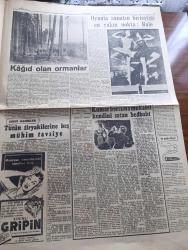 Cumhuriyet Pazar Gazetesi - 24 Şubat 1952 - Kaybettiğimiz Kıymetler Ölüm Yıldönümünde Muhlis Sabahattin Yazan Mekki Said Esen - Renkli Karikatür - Vücudumuz Ayda Bir Değişiyor - Haftanın Şakaları Yazan Burhan Felek - Boş Vaktinizi Geçirmek İçin Eğlence Köşesi - Sherlock Holmes'in Meselelerinden - Hikaye Parlak Fikir Yazan Stanley Rook - Şiirle Anadolu Yazan Cenap Ozankan - Çapamarka Salep - Kağıt Olan Ormanlar - Oyunla Sanatın Birleştiği En Yakın Nokta Bale - Zabıta Tarihinde Casusluk Vakaları Yazan Feyyaz Toker - Tütün Tiryakilerine Beş Mühim Tavsiye - Bette Davis Diyor Kendimi Seyretmeye Tahammül Edemiyorum Fotoğrafı - Gene Autry Arkadaşımız Haluk Durukala Hediye Ettiği Resmi - Mesiha Yelda İle Muzaffer Tema Günahını Ödeyen Adam Filminde Fotoğraf - İster İnan İster İnanma Çizen Ripley - Cahide Sonku
