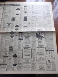 Hürriyet İstanbul Gazetesi - 3 Kasım 1978 - Bizim İstanbul - Kamil Tekbaş Sokakta Karikatür Çiziyor - İşportacı Sosyete Recep - İstanbul'da Sinema Tiyatro Programı - Şoförlerin Çoğu Korkudan Gece İşe Çıkmıyor - Taksim Harbiye Arasında Çalışmalar Durdu Tercihli Yol Otopark Oldu - Kemerburgaz Ormanları Linyit Kömürü Uğruna Tahrip Ediliyor - Seri İlanlar - Televizyon Sineması Albay Ve Ben - Eurovision Takvimi Belli Oldu Eser Teslimi İçin Sadece 1 Ay Var - Yabancı Dizilerde Olmasa - Televizyonun Yeni Yayın Planı Saptandı Pazartesi Ve Perşembeler Renkleniyor - Dön Bana İsimli Oyun Fotoğraf - TRT'de Her Ay Dış Kaynaklı Bir Oyun - Aberfan Köyü Çocukları - Saat 20.00 de Harf Devrimi - Tv'de Bugün