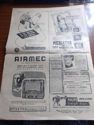 Bayram Gazetesi - 27 Ekim 1947 - Hürriyet Nasıl Kök Tutar Yazan Ahmet Emin Yalman - Türk Topraklarından Fedakarlık Yapılmaz - General Eisenhower'in Beyanatı - Celal Bayar İneboluda - Türkiye'nin Uzak Doğu'da En Candan Dostu Pakistan - Sporcularımızın İran'da Zaferi - Güreşçilerimiz Bütün Rakiplerini Tuşla Yendi - Futbol Takımımız 10 1 Takip Geldi - Şeref Stadında Galatasaray Beşiktaş Maçında İki Heyecanlı An Fotoğraf - Koleraya Karşı Mücadele Devam Ediyor - 5 Dakika 5 Saniyede 5 Arap Memleketinin 5 Payitahtı - 1948 Ebüzziya Duvar Takvimi - Emirin Kızı Leyla Bugün Bayram Şerefine Elhamra Sinemasında - Boğazın İncisi Canlı Balık - Mısırın En Sevilen Aktristi Raika İbrahim Fotoğraf - Tarzan Geliyor Fotoğraf - Joan Fontaine Fotoğrafı - Dorothy Lamour Fotoğraf - Rita Corday Paul Croset Oldu Fotoğraf - Türkiye İmar Bankası - General Electric Ampul - Philips Ampul