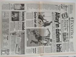 FANATİK SPOR GAZETESİ FANATİK SPOR DOĞUM GÜNÜ GAZETESİ -23 Haziran 1998-iran'da futbol bayramı-adaya Rumen ateşi-İngiltere karşısında moldovan-romanya 2 turu garantiledi-kolombiya-trt 1-galatasaray-popesko-hacı-bükreşte halk adeta çıldırdı-eksen optik grup-rekabet başladı bile-baliçin melekleri-Özay oral-mehmet Ali canbek-necati bilgiç-sarı kanaryalar-fenerbahçe-fener'de transfer bitmez-altyapı cıvıl cıvıl-refioğlu-şan-aziz yıldırım-kayserispor-golcü haluk-şanlıurfa-trabzonspor file bekçisi nihat-trabzonspor -Altay'ın özlemi bitti-kocaeli spor uludağ'da-irfan aykurt-türkcell-Gökhan germen-tv programı-spor ekranı-atv-show tv-kanal 6-kara kartallar-temel özalak-bülent-necmettin tok-tadelle-Efes pilsen-iran'da futbol bayramı-allah yardım etti-abd- FIFA taviz vermiyor-