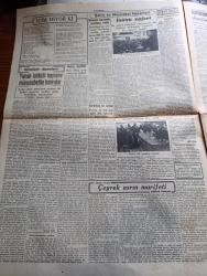 Cumhuriyet Gazetesi - 2 Nisan 1941 - Son İngiliz Ve Fransız Hadisesi yazan Yunus Nadi başmakale - şeker fiyatlarına Bugünden itibaren 10 kuruş zam - Yugoslavya seferberliğin tamamlıyor - Dün Muzaffer İngiliz kıtaları tarafından zaptedilen İtalyan eritresinin Merkezi asmaradan bir manzara - milli şefimiz İsmet İnönü ile Kral Piyer arasında samimi telgraflar - Suriye askeri işgal altında - İngiliz başamirali diyor ki Akdeniz'deki İtalyan donanmasının işini sene sonuna kadar bitireceğim - Almanya'ya ağır hava hücumları - General Simoviç'in beyannamesi Yugoslavya bütün komşuları ile dostane bir siyaset takip edecektir - İçim diyor ki şiiri yazan Fazıl Ahmet Aykaç - İnönü zaferi münasebetiyle Eminönü halkevinde Heyecanlı bir toplantı yapıldı Yavuz Abadan Nutuk söylerken fotoğraf - İstanbul borsası dün açıldı fotoğraf - General De Yunan Ordusunu Övüyor - İzmir İstanbul Günübirliği Yazan Burhan Felek - Bir Aşk Uçurumu Yazan Mahmut Yesari Yazı Dizisi -  kocam güzeller peşinde Melek sinemasında