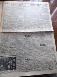 Cumhuriyet Gazetesi - 2 Nisan 1941 - Son İngiliz Ve Fransız Hadisesi yazan Yunus Nadi başmakale - şeker fiyatlarına Bugünden itibaren 10 kuruş zam - Yugoslavya seferberliğin tamamlıyor - Dün Muzaffer İngiliz kıtaları tarafından zaptedilen İtalyan eritresinin Merkezi asmaradan bir manzara - milli şefimiz İsmet İnönü ile Kral Piyer arasında samimi telgraflar - Suriye askeri işgal altında - İngiliz başamirali diyor ki Akdeniz'deki İtalyan donanmasının işini sene sonuna kadar bitireceğim - Almanya'ya ağır hava hücumları - General Simoviç'in beyannamesi Yugoslavya bütün komşuları ile dostane bir siyaset takip edecektir - İçim diyor ki şiiri yazan Fazıl Ahmet Aykaç - İnönü zaferi münasebetiyle Eminönü halkevinde Heyecanlı bir toplantı yapıldı Yavuz Abadan Nutuk söylerken fotoğraf - İstanbul borsası dün açıldı fotoğraf - General De Yunan Ordusunu Övüyor - İzmir İstanbul Günübirliği Yazan Burhan Felek - Bir Aşk Uçurumu Yazan Mahmut Yesari Yazı Dizisi -  kocam güzeller peşinde Melek sinemasında