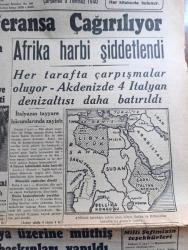 Cumhuriyet Gazetesi - 3 Temmuz 1940 - Balkan ufuklarında beliren tehlikeler yazan Yunus Nadi Başmakale - balkanlılar bir konferansa çağrılıyor - Kral Karol'un teklifine Berlin Henüz bir cevap vermedi - Rüzgar ordusundan bir müfreze dua esnasında fotoğraf - Macaristan seferberlikten vazgeçti ve rumen hududundaki orduyu geri çekti - Afrika harbi şiddetlendi - Afrika'da harekata sahne olan Libya Sudan Ve Habeşistan hudutlarını gösterir harita - Almanya üzerine müthiş hava baskınları yapıldı - Suriye'de müşterek müdafaa tedbirleri - Fransız ordusunun silahları alınıyor - Amerika tank livaları bir manevrada fotoğraf - General de Gaulle mahkemeye veriliyor - tarihte Türkler ve İngilizler yazan Ziya Şakir yazı dizisi - İngiltere Adası kaç defa istila edildi - Bulgar elçisi kristof'un vefatı - Ziraat Bankası Afyon alıyor -  Fransa neden mağlup oldu yazan Abidin Daver - Yasemin Dalları Yazan Server Bedi Yazı Dizisi - bugünkü radyo programı - Baker Büyük Mağazaları - AEG Vantilatörleri
