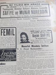 Cumhuriyet Gazetesi - 4 Ağustos 1940 - Balkanlar ve Tuna Boyu Havzası yazan Yunus Nadi Başmakale - Reisicumhur İsmet İnönü dün sabah İstanbul'a gelen başvekil Refik Saydam'ı kabul etti - Nüfus Sayımı Nümerotaj İşi Hemen Her Tarafta Bitti - Başvekalet istatistik Umum Müdürü  Celal Aybar - dost Yunanistan bugün Metaksas Rejiminin 4. yılını kutluyor - Afrika'da İtalyan üsleri durmadan bombalanıyor - Almanya'ya haber hücumları görülmemiş bir şiddet kesbetti - Von Papen bugün sofya'dan geliyor - Dün Moda koyunda Yelken yarışları yapılmıştır fotoğraf - uçuşa hazırlanan ağır bir İngiliz bombardıman tayyaresi fotoğraf - İzmir fuarı 20 Ağustos'ta açılacak olan sergide hummalı bir faaliyet var - Pazardan pazara yazan Server Bedi - Yasemin Dalları Yazan Server Bedi Yazı Dizisi - atletizm birincilikleri Fenerbahçe stadında yapılacaktır - İngiltere Amerika'dan ayda 300 Tayyare alıyor - Sadi Tek Tiyatrosu Bu Gece Taksim Altıntepe Bahçesinde Karım Kaynanam - Ekzamin Egzama İlacı - Safiye Ayla