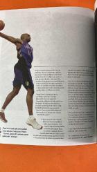 SOCRATES DÜŞÜNEN SPOR DERGİSİ - ŞUBAT 2018 – ŞENOL GÜNEŞ – N'GOLO KANTE – YASEMİN ADAR – NEVŞİN MENGÜ – MERT FIRAT – BARIS TELLİ – JIMMY GAROPPOLO – TOM BRADY – BILL BELICHICK – ROB GRONKOWSKI – CARSON WENTZ – NICK FOLES – TRACY MCGRADY – STEVE NASH – RAY ALLEN – DIRK NOWITZKI – VINCE CARTER – SHAQUILLE O'NEAL – LEBRON JAMES – BLAKE GRIFFIN – JULIO CORTAZAR – URSULA K. LE GUIN – AHMET HAMDİ TANPINAR – OĞUZ ATAY – HASAN ALİ TOPTAŞ – FAZIL SAY – ECE DAĞISTAN – GÜVENÇ DAĞÜSTÜN – LEONARD COHEN – MOR VE ÖTESİ – ERKAN CAN – GARY LINEKER – GÜLBEN ERGEN – CENK TOSUN – ORHAN ÇIKIRIKÇI – EVRİM KAYA – LUC BESSON – MEHMET OKUR – SİNAN GÜLER – KAAN KURAL – MURAT MURATHANOĞLU – YİĞİTER ULUĞ – ORKUN ÇOLAKOĞLU – SELÇUK ERNAK – NBA – SUPER BOWL – PHILADELPHIA EAGLES – MINNESOTA VIKINGS – HOUSTON ROCKETS – SAN ANTONIO SPURS – ORLANDO MAGIC – CAMBRIDGE – OXFORD – FENERBAHÇE – GALATASARAY – PYEONGCHANG 2018 – SELÇUK ÜNİVERSİTESİ – GAZİ ÜNİVERSİTESİ – GAZİANTEP – ALANYA – İSVEÇ – KONYA – MILANO - 142 SAYFA