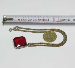 Antika Soluk Altın Ton Metal Kırmızı Taşlı Kolye