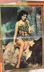 SES DERGİSİ -  6 NİSAN 1963 KAPAK : SEMRA SAR – TINA LOUISE – POSTER : ŞEVKET RADO – FOTOGRAF INAL TENGİZMAN – FATMA GİRİK – HARPO MARX – NAKİ TURAN TEKİNSAV – DORMEN TİYATROSU – ALTIN YUMRUK – CLIFFORD ODETS – HALDUN DORMEN – EROL KESKİN – AYFER FERAY – ALTAN ERBULAK – İZZET GÜNAY – NİSA SEREZLİ – EROL GÜNAYDIN – YILMAZ KÖKSAL – HADI ÇAMAN – YÜKSEL GÖZEN – MÜŞFİK KENTER – KAMRAN YÜCE – TUNCEL KURTİZ – DUYGU SAĞIROĞLU – CEMAL REŞİT REY – LA MOTTE – DUNCAN ROY – SIR RALPH ABECROMBY – ABUKİR SAVAŞI – SAMUEL SMILES – SES MECMUASI – SES KAPAK – SES SİNEMA – SES TİYATRO - ORHAN GÜNŞİRAY – N. EZRAK – O. TEMEL – Ş. GÜR – N. UNGAN – SEMİH SARIOĞLU – ERTUĞRUL BAFRALI – DUYGU SAĞIROĞLU – ATIF YILMAZ – ALİ – ALİKİ VUYUKLAKİ – TÜRKİSTANLI GÖÇMEN – CENGİZ HANIN HAZİNELERİ – AZRAİLİN HABERCİSİ – DOLANDIRICILAR ŞAHI – YERLİ FİLM – İSTİKLAL CADDESİ – TUNEL – TAKSİM MEYDANI – KONTROL ODASI – KARAGÖZ HACİVAT – HİTİT MOTİFİ – MEYVALI ŞAMPUAN – DOCTEUR RENAUD – KOÇ BURCU – BOĞA BURCU – İKİZLER  – 32 SAYFA