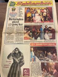 SAKLAMBAÇ TV GAZETESİ DOĞUM GÜNÜ GAZETESİ  - 30 KASIM 1981 - Ersin uluer-sinema güzeli yarışmasının öyküsü-birbirinden güzel 13 genç kız-Nezahat Aksoy-Hazar Tuğ-Hale Kahraman-Hakikat Şahin-İdil Özkul-Efsun Türkmen-Aysun Öztürk-Sabahat Köprülü-Dilek Yalabık-Özlem Neşe-Jilda Tekgül-Şelale Uzgur-tülay erçetin-gündüz serdengeçti-enis ayyıldız-Tuğrul sarıtaş-bir adam fotoromanı-Fatih özsez-Mehtap ar-Metin kökçü-güzin abla-benimle evlenir misin-Aynur gökçe-ufuk tezeren-Tülay Muratlı
