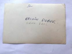 YEŞİLÇAM'IN YILDIZI BELGİN DORUK'UN ORİJİNAL FOTOĞRAFI - 18 x 12 cm EBADINDA - BELGİN DORUK ve EŞİ ÖZDEMİR BİRSEL SOHBET EDERKEN
