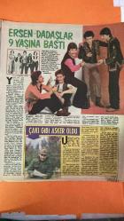 HEY DERGİSİ - 17 OCAK 1983 KAPAK : YAPRAK ÖZDEMİROĞLU - ERSEN DADAŞLAR - ERSEN MOĞOLLAR - CEM KARACA - KARDAŞLAR - POSTER : MICK JAGGER - FEHİMAN UĞURDEMİR - TANER ÖNGÜR - KILIÇ DANIŞMAN - MEHMET GÖZÜPEK - MEHMET MISIR - ERGUN EREMKÅR - ERKAN MUTLU - CENGİZ ÖZDOĞAN - BURHAN ÇAÇAN - NURCAN SABUR - TİMUR ARDA - TÜLİN BOZKURT - PARASIZ DERGİMİZ - MUZIK DÜNYASI - POSTER - ERSEN-DADAŞLAR 9 YAŞINA BASTI - ÇAKI GİBİ ASKER OLDU - ÇOK ŞÜKÜR KABUS BİTTİ - ERSEN DADAŞLAR - ERSEN MOĞOLLAR - CEM KARACA KARDAŞLAR - FEHİMAN UĞURDEMİR - TANER ÖNGÜR - KILIÇ DANIŞMAN - MEHMET GÖZÜPEK - MEHMET MISIR - ERGUN EREMKÅR - ERKAN MUTLU - CENGİZ ÖZDOĞAN - BURHAN ÇAÇAN - İLHAN İREM - KEMAL SUNAL - PEMBE MUTLU - FERDİ TAYFUR - ORHAN GENCEBAY - İBRAHİM TATLISES - NECLA NAZIR - BANU ALKAN - OYA AYDOĞAN - SERPİL ÇAKMAKLI - KADİR İNANIR - AHU TUĞBA - ZÜLFÜ LİVANELİ - MARIA FARANDULİ - FERHAT LİVANELİ - NEYZEN ALİ DEDE - ÇAKI GİBİ ASKER OLDU - İLK RAUND 13 MİLYON HASILATLA KEMAL SUNAL’IN - MÜZİKTE TÜRK YUNAN – 34 SAYFA