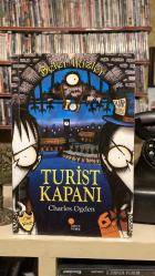 Beter İkizler Acayip Yaratıklar - Kasabanın Altında - Turist Kapanı 3 Kitap