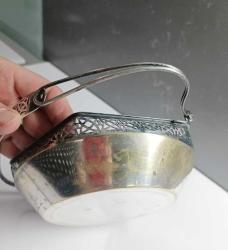 Antika Gümüş Kaplama Ajurlu Şekerlik