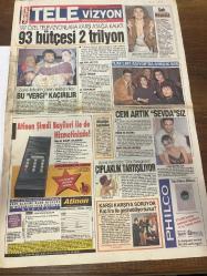HÜRRİYET TELE VİZYON GÜNLÜK TV GAZETESİ DOĞUM GÜNÜ GAZETESİ - 8 ARALIK 1992 -ZEKİ- metin eleştiriler - Salı neşeniz - Cem  ile Sevda - meral Oğuz - Ayşenur Aslan - Cansu akbel - 93 bütçesi 2 trilyon- binbaşı barbara - bir yaz macerası - perşembenin gelişi - sürpriz tatil - jean gabin jeanne moreau- dora doll- Aydemir akbaş - Canan barlas - serenle erkekler üzerine - Leyla ismier- gülten dayıoğlu- enis fosfosoğlu- günün yıldızları - TRT’de değişen anlayış - mine engez - benim gibi sev - tırmanış - ikili oyunlar - bir yaz macerası - malın gözü - sürpriz tatil - şabancık