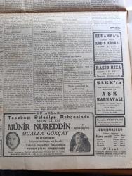 Cumhuriyet Gazetesi - 25 Eylül 1943 - faşist İtalyan hükümeti yazan Nadir Nadi Başmakale - denizaltı harbi tekrar başladı - hücuma uğrayan bir nakliye gemisine tam isabet fotoğraf - Kızılordu Dinyeper'de - şark cephesindeki harekatta tamamıyla harap olan bir tank ve mevziler fotoğraf - Edouard Herriot Öldü - müttefik askerleri İtalyan sahillerini mayınlardan temizliyor fotoğraf - Salerno'nun şimalinde Alman mukavemeti - askeri vaziyet şark cephesinde Alman Ricati yazan emekli general H. Emir Erkilet - Almanya'ya ağır hava akınları gene başladı - Münir Nurettin Selçuk Ben Mualla Gökçay bu akşam Tepebaşı belediye bahçesinde - Sezarın panejirigi 1919 İtalyan Anarşisi yazan Şükrü Kaya - Adalar şarkısı Melek sinemasında - kadın kasabı filmi elhamra'da - yugoslavya'da çete hareketleri büyüyor - Hamiyet Yüceses Cağaloğlu çiftesaraylar bahçesinde - Galatasaray'ın Kongresi - Selahattin Almay istanbulspor'a antrenör oldu - Fenerbahçe Beykoz maçı - Galatasaray Anadolu Hisarı maçı - Nubar Tekyay