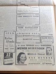 Cumhuriyet Gazetesi - 19 Eylül 1943 - İngiliz politikası yazan Nadir Nadi Başmakale - Almanlar Salernoda geri çekiliyorlar - müttefikler üç küçük adayı işgal ettiler - şimali İtalya'da iç durum yeniden karışıyor - Mussolini dün gece İtalyan milletine hitap etti fotoğraf - yeni gine'de harekata sahne olan bölgeleri gösterir kabartma harita - yeni gine'de lae üssü de zapt edildi - Almanlar Kief'i müdafaaya hazırlanıyor - Yıldız bahçesi dün halka açıldı fotoğraf - Dil iskelesinde yeni yapılan köprüden dün İlk tren geçerken fotoğraf - varlık vergisinden kimler muaf tutulacak - merhum kimyager İbrahim ethem'in cenazesi - Münir Nurettin Selçuk ve Mualla Gökçay Tepebaşı belediye bahçesinde - erkek düşmanı filmi bugün Saray sinemasında - topuzun kısmeti yazan Mahmut Yesari yazı dizisi - birinci sınıf operatör Doktor Cafer Tayyar Kankat - Hayriye Lisesi kayıt ilanı - Raşit Rıza tiyatrosu çemberlitaş sinemasında - Eterna İsveç saati - Universal kronograf saatleri gelmiştir arlon saat mağazası
