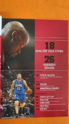 NBA TÜRKİYE DERGİSİ - ŞUBAT 2008 SHAQUILLE O'NEAL - HİDAYET TÜRKOĞLU - AYDIN ÖRS - MICHAEL JORDAN - BRANDON ROY - CHRIS KAMAN - BOBBY KNIGHT - PAUL PIERCE - CARMELO ANTHONY - TONY ALLEN - TREVOR ARIZA - CENK AKYOL - FARUK AKAGÜN - METE AKTAŞ - MURAT MURATHANOĞLU - ÜMİT AVCI - EMRE ÖZCAN - ORKUN ÇOLAKOĞLU - ŞANSAL SİNA KULABAŞ - SELVER TAŞDELEN - BRUCE SCOTT - TOM RICHARDS - MING WANG - EMRE KURTULUŞ - METİN BAKIRKAYA - UMUT KEBAPÇI - SAMET KILÇ - BOZHIDAR AVRAMOV - AUGUSTA LIMA - DEJAN MUSLI - TOMISLAV ZUBCIC - ALBERTO JODAR - NIKOLA MIROTIC - ANDREW D. BERNSTEIN - DANA MAGARNO - REAL MADRID - BLAZERS - HORNETS - ORLANDO MAGIC - SHAQ GİBİ VEDA ETMEK - MAJESTELERİ 45 YAŞINDA - HEDONİZM ZİRVEDE - HOSPITALET TURNUVASI - NBA STYLE - RADAR - BASKETBALL FASHION - ISINMA ŞUTLARI - KARE KARE - BAŞA BAŞ - NAFTALIN - SON ŞUT -  114 SAYFA